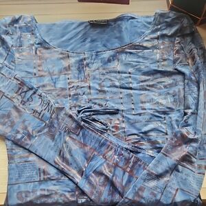 Blue And Burgandy Graphic Print Women's Blouse Split Sleeves